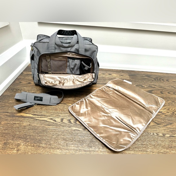 Ju-Ju-Be Be Prepared Queen of the Nile Diaper Bag - Picture 5 of 9